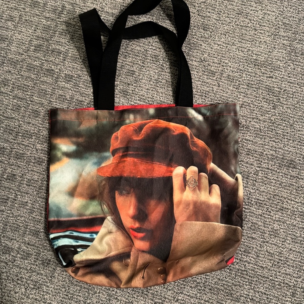 Red (Taylor’s Version) Tote Bag